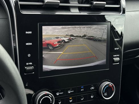 Certified 2023 Hyundai Tucson SEL image 18