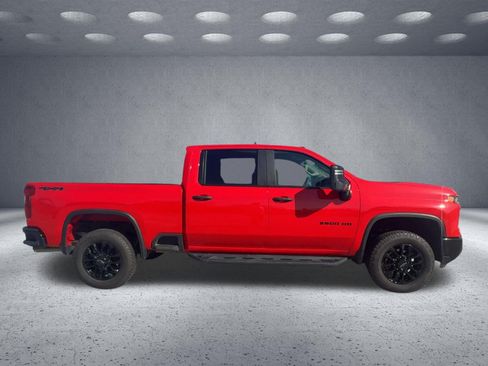 Used 2025 Chevrolet Silverado 2500 Custom w/ Custom Value Package AWD/4WD image 2