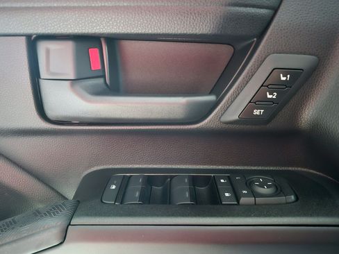 New 2026 Toyota 4Runner Limited AWD/4WD image 16