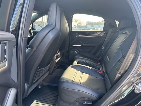 Used 2024 Porsche Cayenne Turbo GT image 20