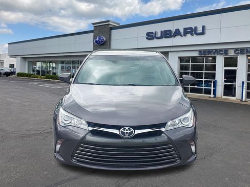 Used 2017 Toyota Camry LE FWD image 2