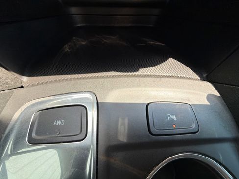 Used 2022 Chevrolet Equinox LT AWD/4WD image 25