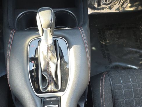 Used 2024 Honda HR-V Sport image 19