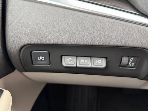 Used 2022 Buick Enclave Premium w/ Experience Buick Package AWD/4WD image 32
