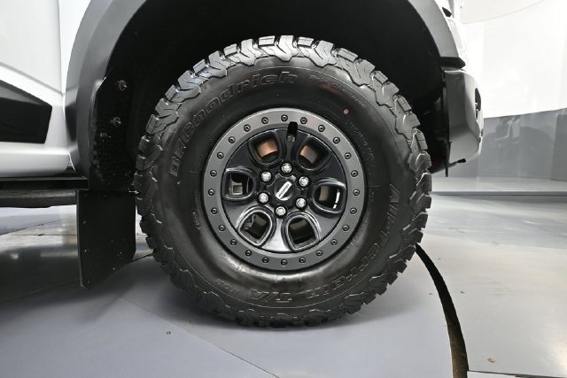 Used 2023 Ford F150 Raptor w/ Raptor Carbon Fiber Package AWD/4WD image 12
