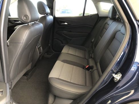 Used 2024 Chevrolet Trax LT w/ Driver Confidence Package image 40