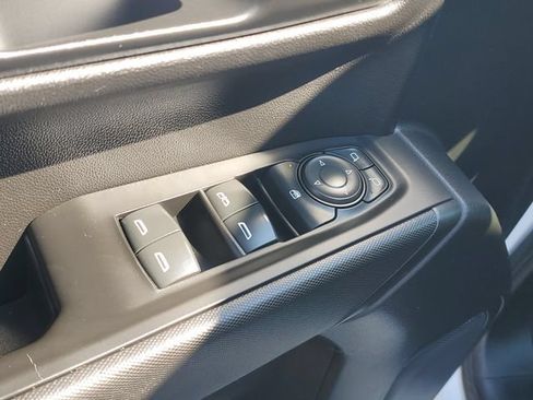 Certified 2020 Chevrolet Silverado 1500 Custom w/ Custom Value Package AWD/4WD image 15