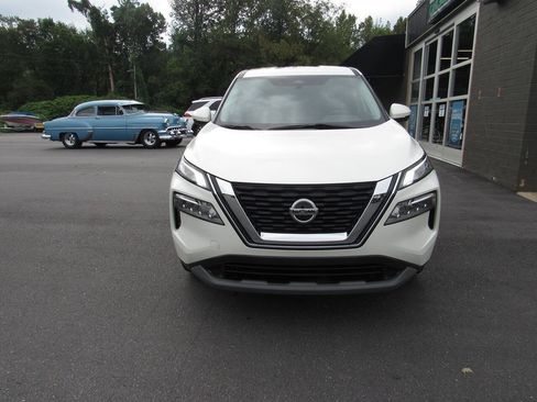 Used 2021 Nissan Rogue SV FWD image 9