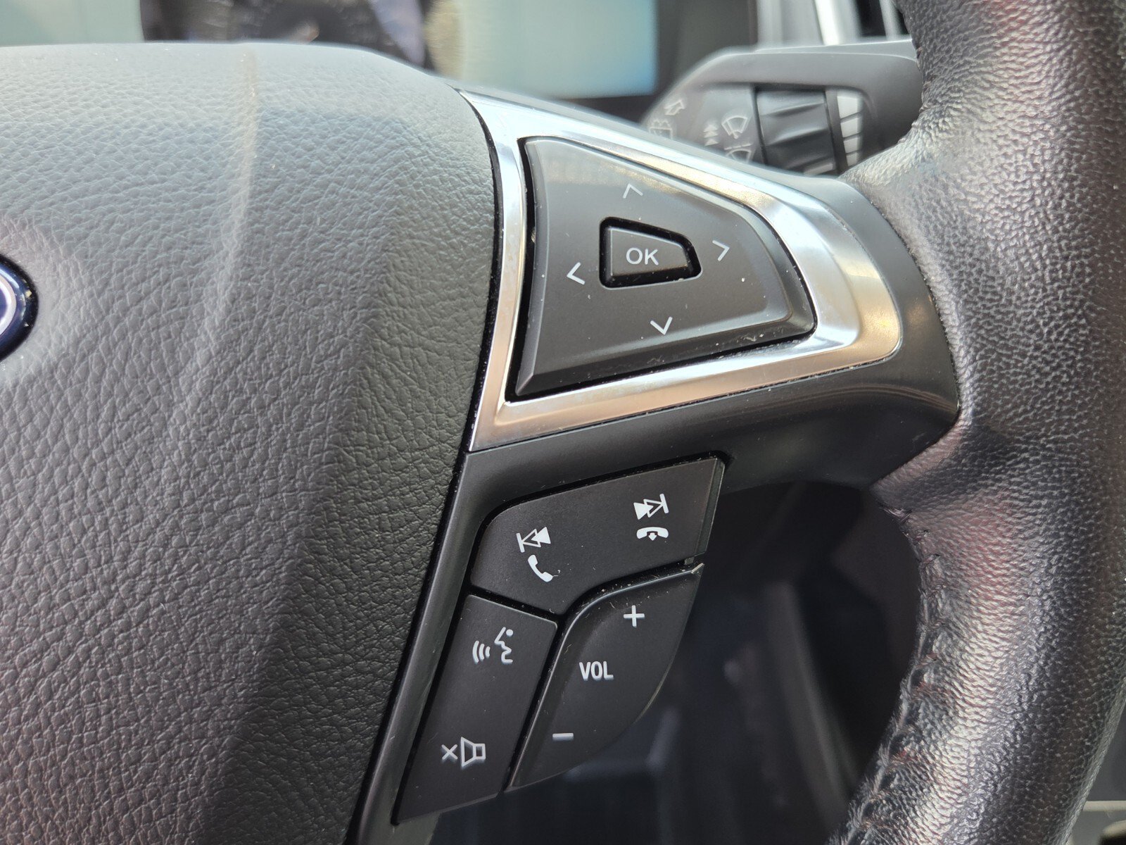 Used 2023 Ford Edge SEL w/ Convenience Package AWD/4WD image 23
