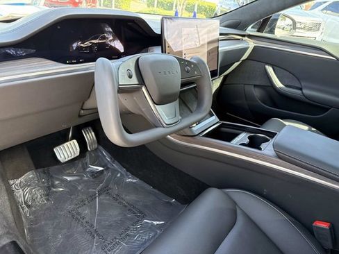 Used 2021 Tesla Model S Plaid image 20