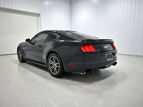 Used 2017 Ford Mustang GT RWD image 26