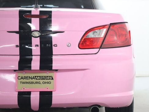 Used 2010 Chrysler Sebring Limited image 9