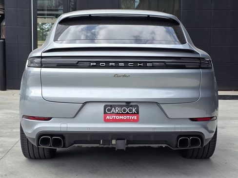 Certified 2025 Porsche Cayenne Turbo image 10