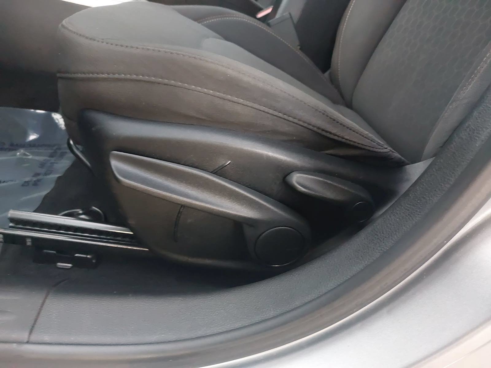 Used 2017 Jeep Compass Sport FWD image 27