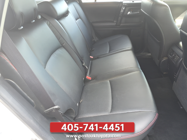 Used 2017 Toyota 4Runner TRD Off-Road Premium AWD/4WD image 32