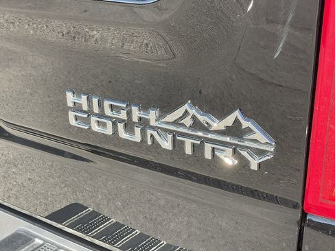 Certified 2025 Chevrolet Silverado 1500 High Country image 12