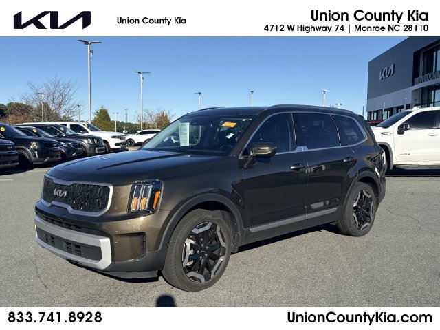 Certified 2024 Kia Telluride EX w/ EX Captain's Chair Package FWD image 1