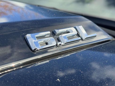 Used 2024 Chevrolet Silverado 1500 LT Trail Boss w/ Convenience Package II image 12