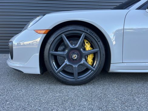 Certified 2019 Porsche 911 Turbo S image 11