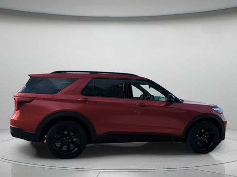 Certified 2023 Ford Explorer ST w/ Equipment Group 401A image 30