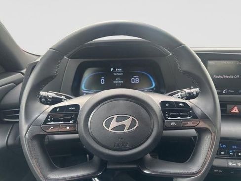 Certified 2025 Hyundai Elantra Sport FWD image 14