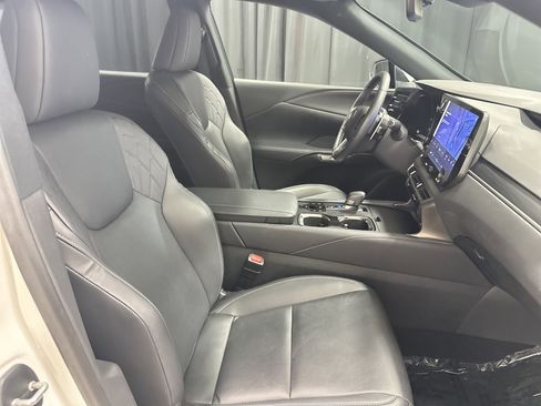 Used 2023 Lexus RX 350 Premium w/ Cold Area Package AWD/4WD image 33