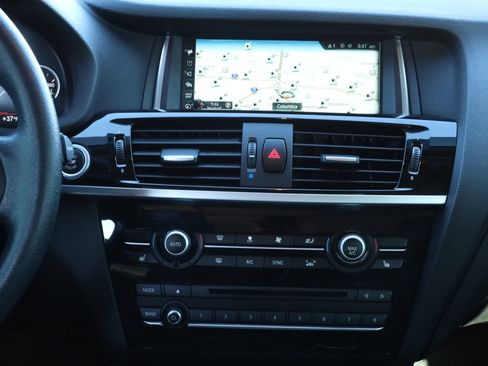 Used 2017 BMW X3 xDrive28i image 8