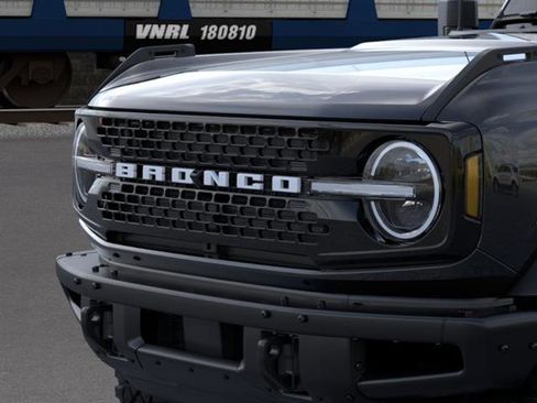New 2026 Ford Bronco Badlands image 19