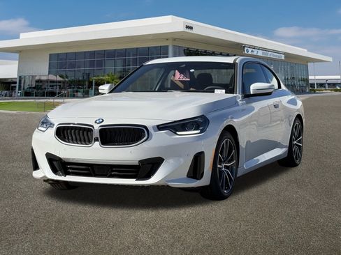 New 2026 BMW 230i Coupe w/ Convenience Package image 4