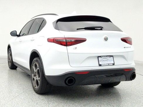 Used 2022 Alfa Romeo Stelvio Sprint image 6