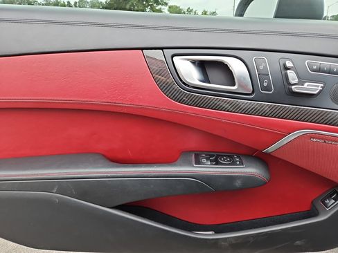 Used 2018 Mercedes-Benz SL 550 image 26