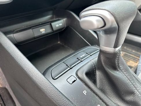 Used 2023 Kia Rio S FWD image 9