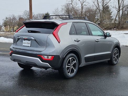 New 2026 Kia Niro LX image 5