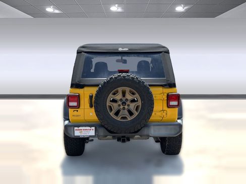 Used 2019 Jeep Wrangler Sport AWD/4WD image 10