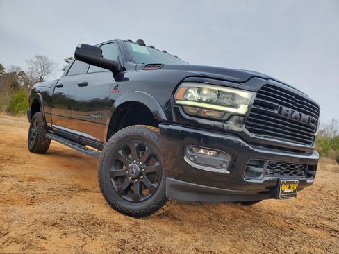 Used 2019 RAM 2500 Laramie image 11