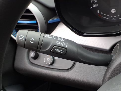 Certified 2025 Chevrolet Trax LS w/ LS Convenience Package image 28