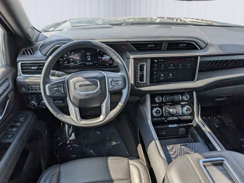 Certified 2024 GMC Yukon Denali w/ Max Trailering Package AWD/4WD image 19