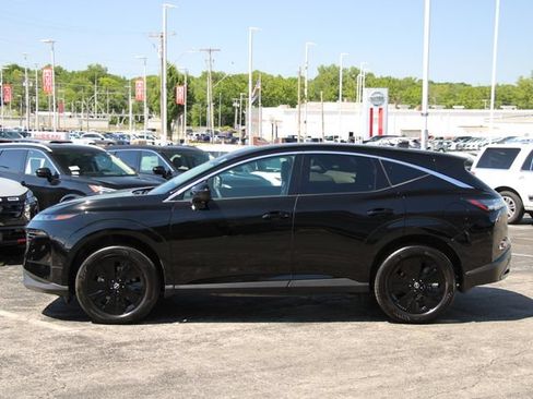 Used 2025 Nissan Murano SV AWD/4WD image 2
