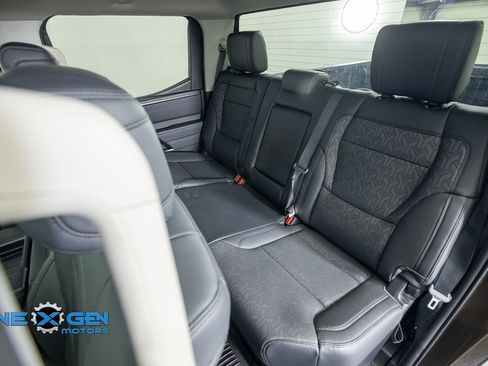 Used 2024 Toyota Tundra Limited AWD/4WD image 33