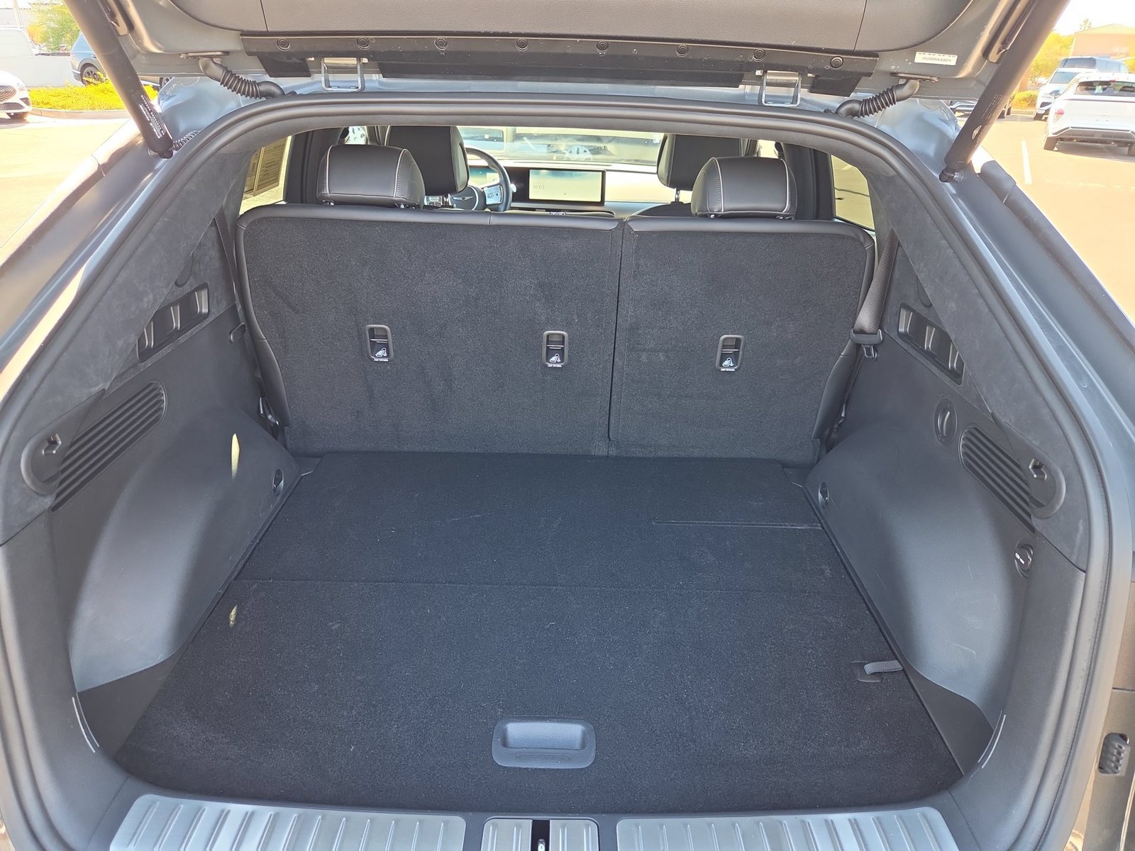 Certified 2025 Genesis GV60 Performance AWD/4WD image 23