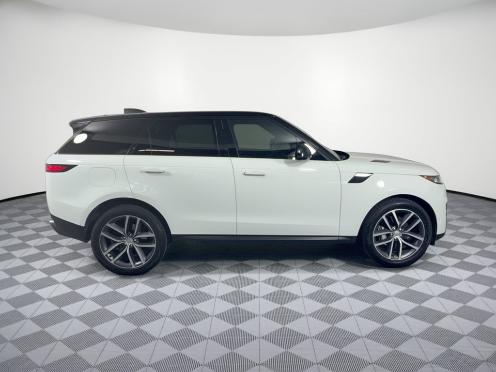 Used 2023 Land Rover Range Rover Sport SE AWD/4WD image 8