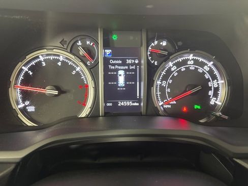 Used 2023 Toyota 4Runner Limited image 18