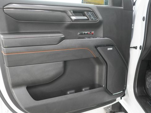 Used 2024 GMC Sierra 1500 AT4 w/ AT4 Preferred Package AWD/4WD image 19