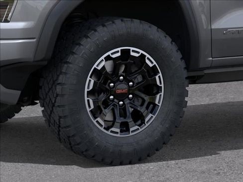 New 2026 GMC Canyon AT4 w/ Technology Plus Package AWD/4WD image 9