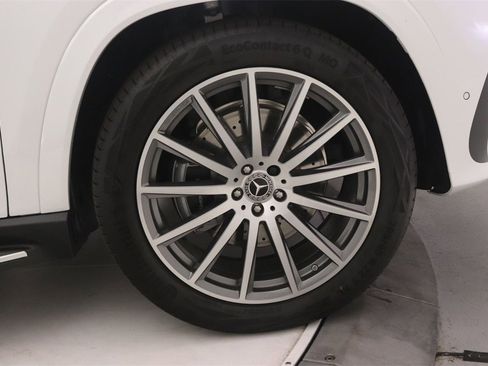 New 2026 Mercedes-Benz GLS 580 4MATIC image 15