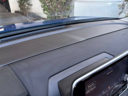 Used 2025 Nissan Sentra SV FWD image 14