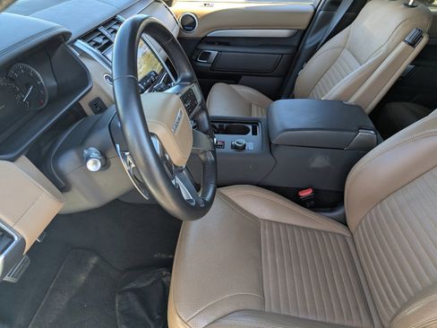 Used 2023 Land Rover Discovery HSE R-Dynamic image 23