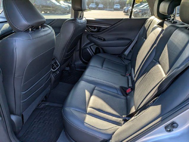 Used 2023 Subaru Outback Touring AWD/4WD image 27