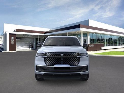 New 2025 Lincoln Navigator Reserve image 29