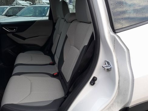 Used 2023 Subaru Forester Premium image 27